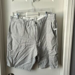 Heather Gray men’s linen shorts size 38